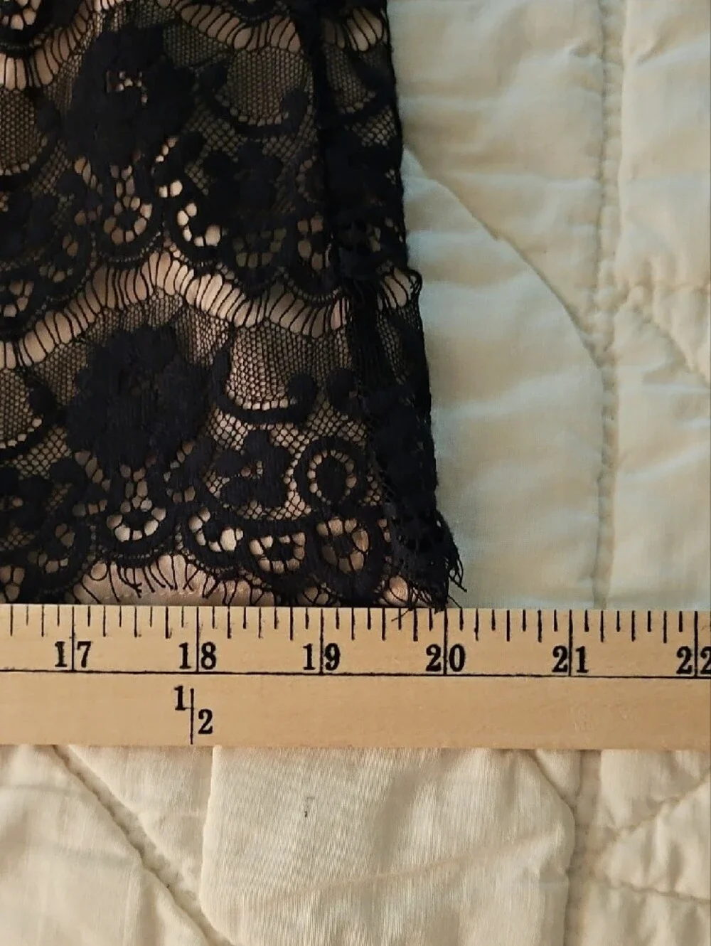Jessica Simpson Sleeveless  Two Tone Lace Dress- Size 4 - Picture 7 of 10